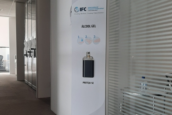 totem-para-alcool-em-gel-personalizado-totem-clean-ifcDBC44962-78EE-C0CD-75B3-2ED5FDA7A98D.jpg